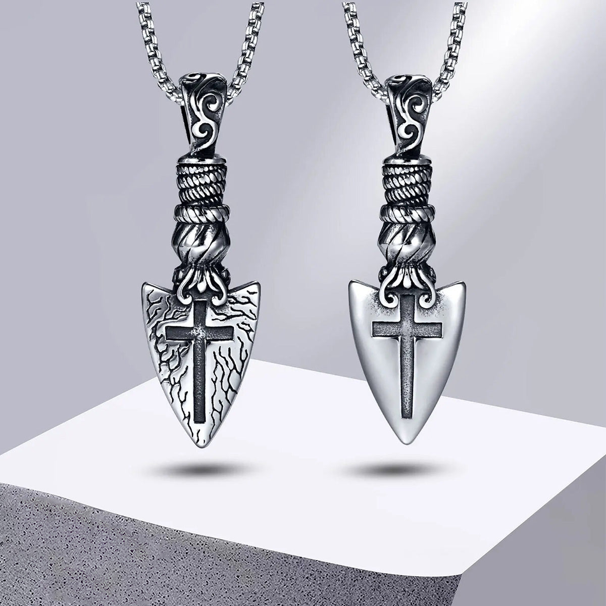 Viking - Retro Arrow Head Pendant Necklaces for Men, Punk Rock Nordic Viking Cross Spear Head Pendant