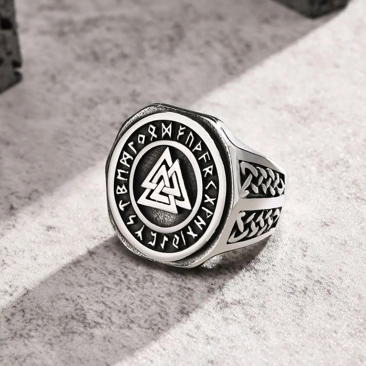 viking - 23mm viking signet ring for men, chunky bold stainless steel round top finger band, nordic viking knot rune almut jewelry