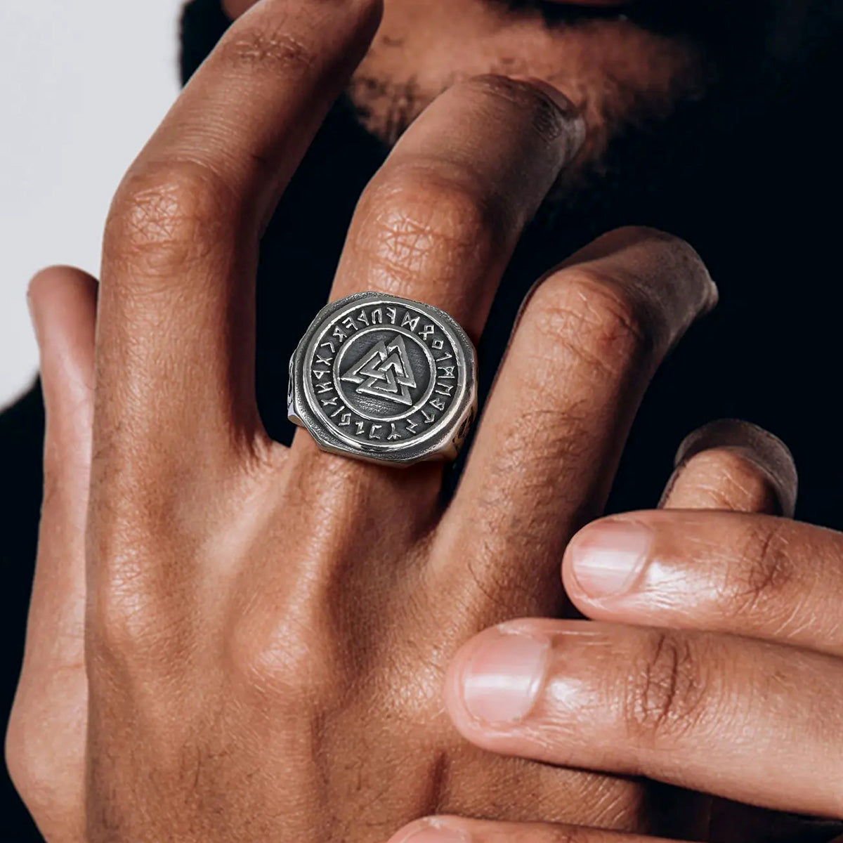 Viking - 23mm Viking Signet Ring for Men, Chunky Bold Stainless Steel Round Top Finger Band, Nordic Viking Knot Rune Almut Jewelry