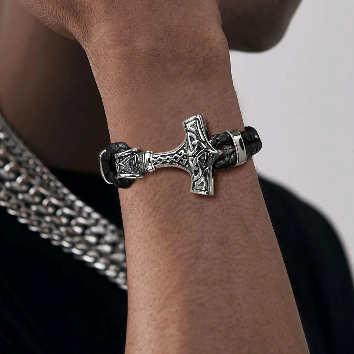 Viking - Chunky Thor's Hammer Bracelets for Men, Heavy Punk Rock Norse Viking Knot Bangle, Black Genuine Leather Wristband