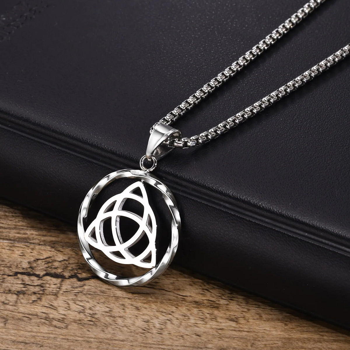 Viking - Norse Viking Necklaces for Men Women, Stainless Steel Round Hollow Knot Pendant Collar Jewelry